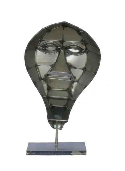 Product image 4 of the product “Small Mask on stand - Modell 3, 53cm height, sculpture from upcyceled oil barrel. ”